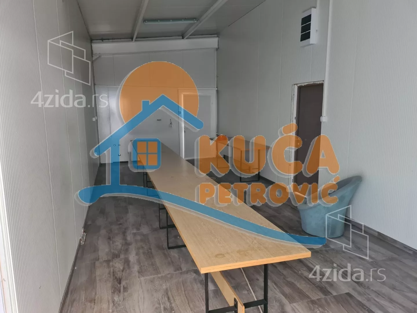 Lokal | 4zida