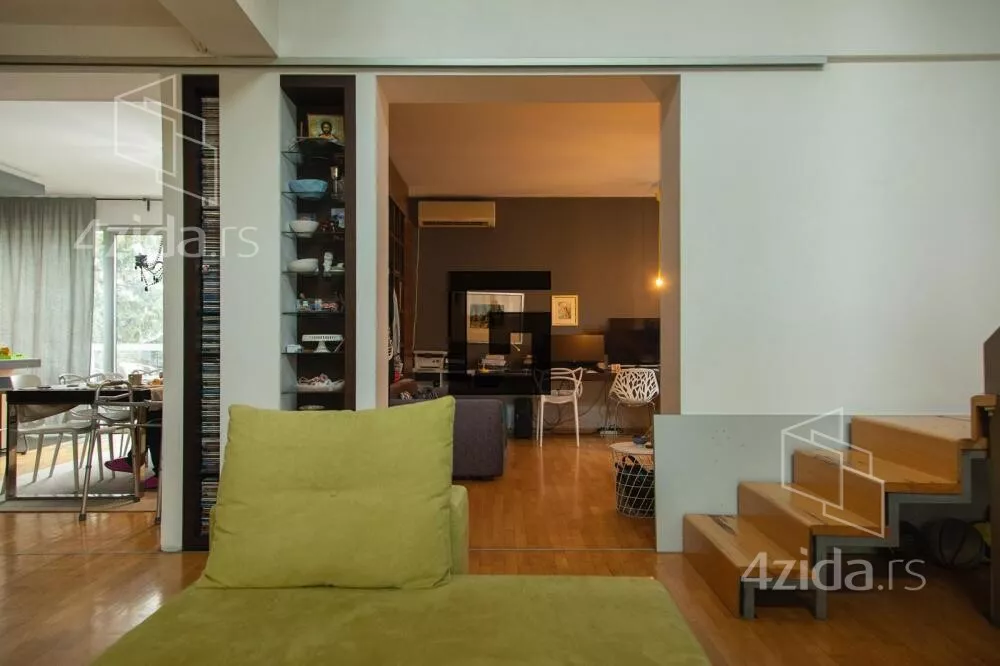 Petosoban stan | 4zida