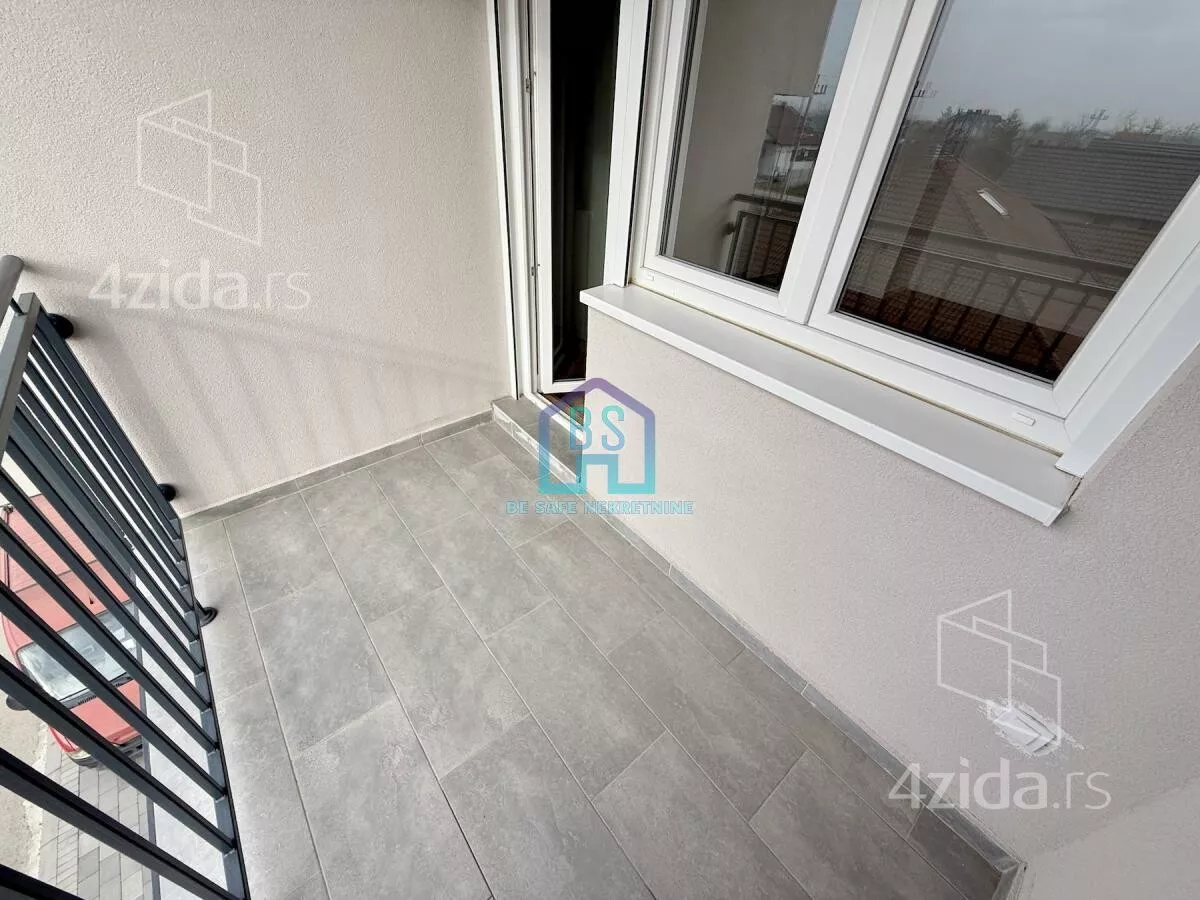 Petosoban stan | 4zida