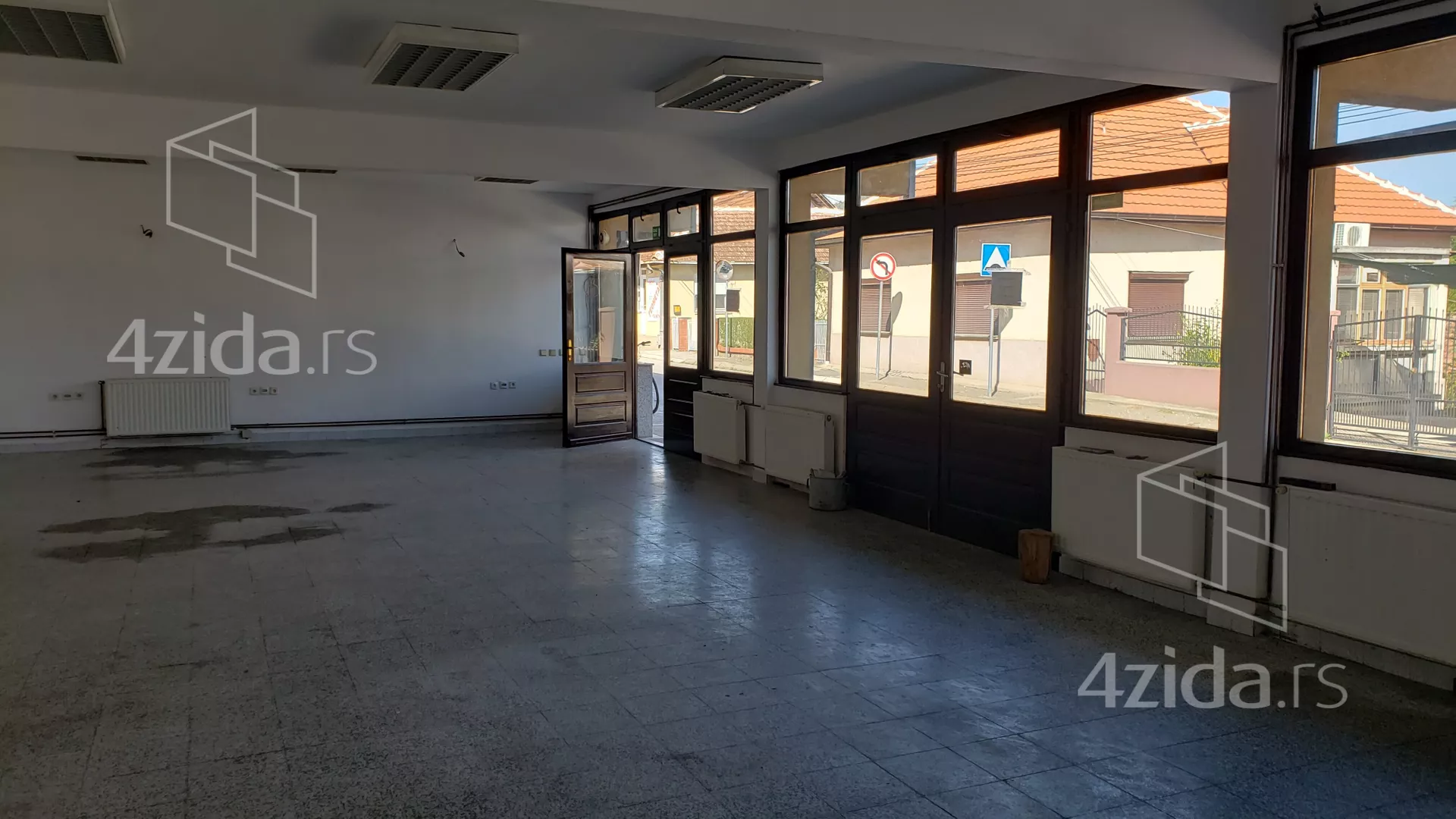 Poslovni prostor | 4zida
