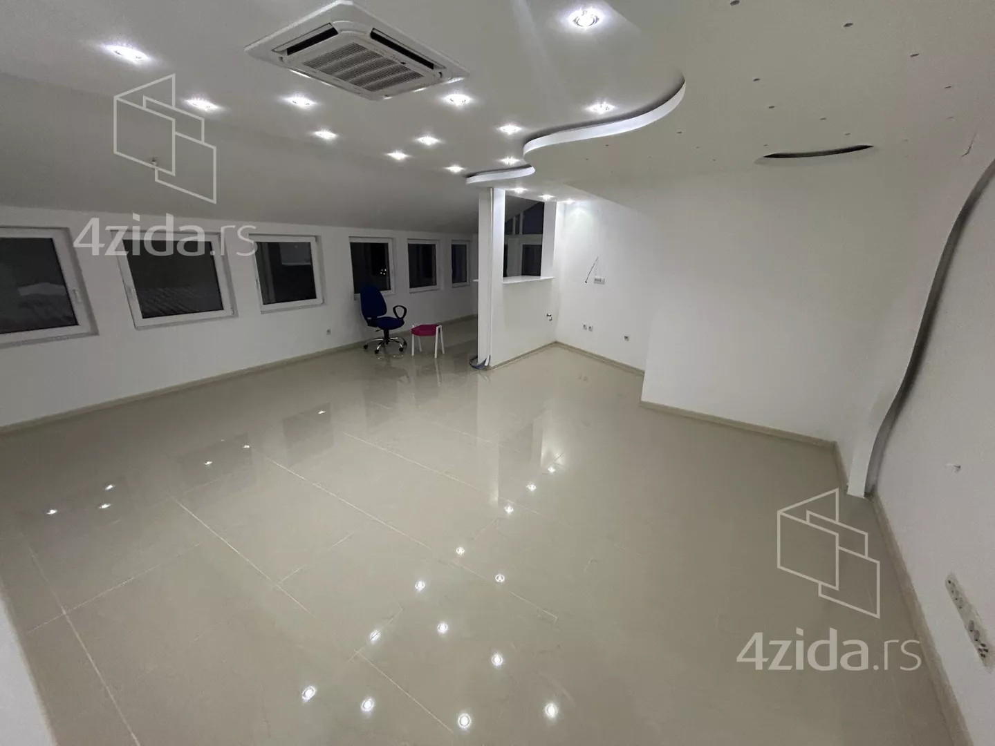 Poslovni prostor | 4zida