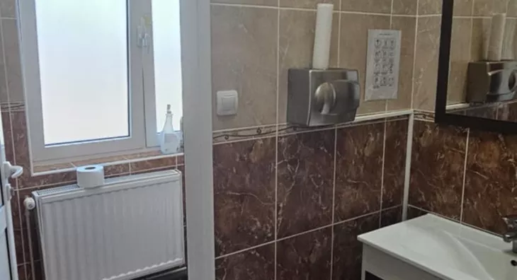 Poslovna zgrada | 4zida