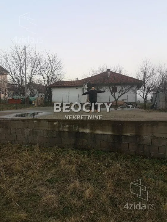 Plac | 4zida