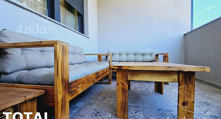 Petosoban stan | 4zida