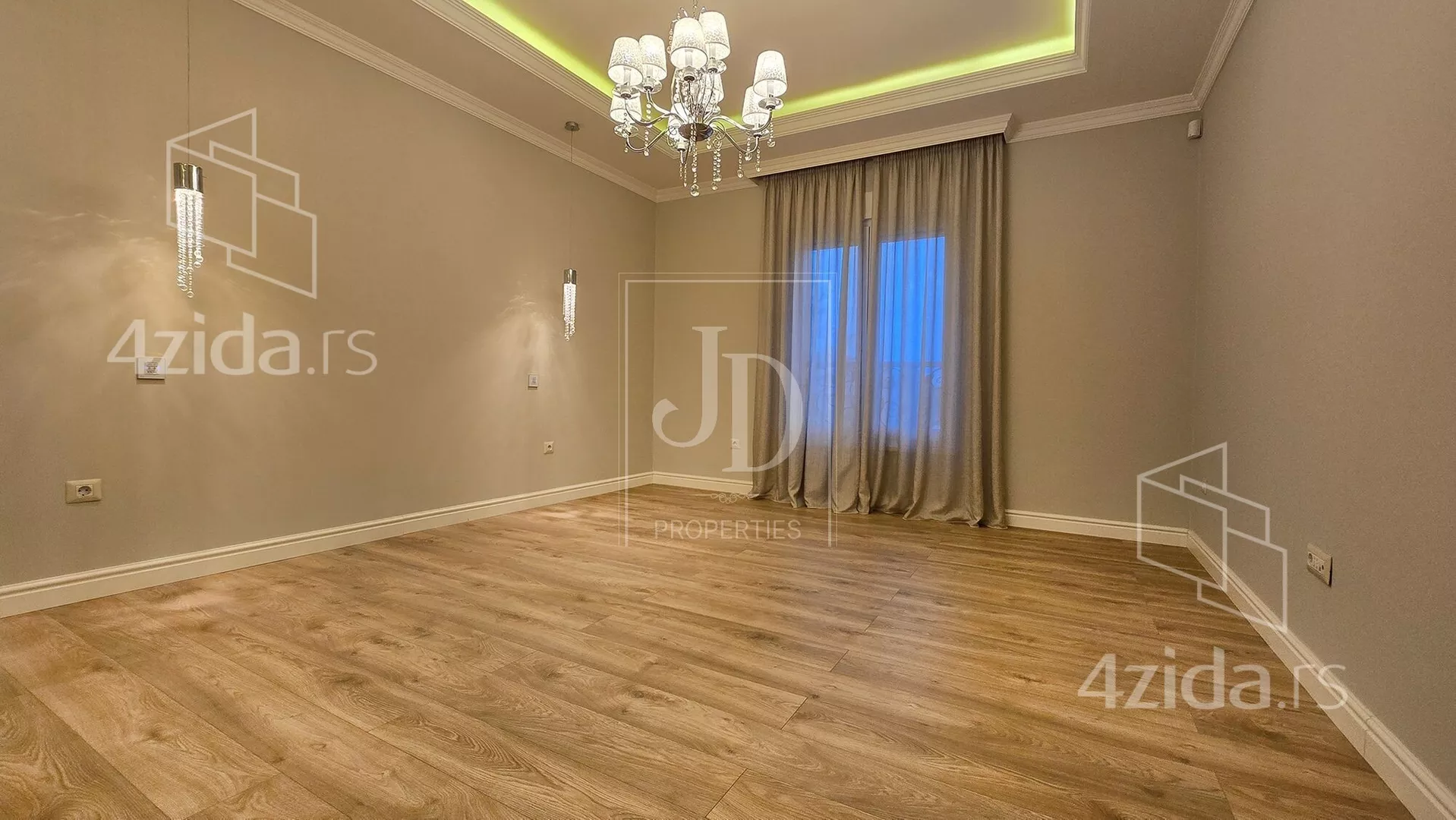 Petosoban stan | 4zida