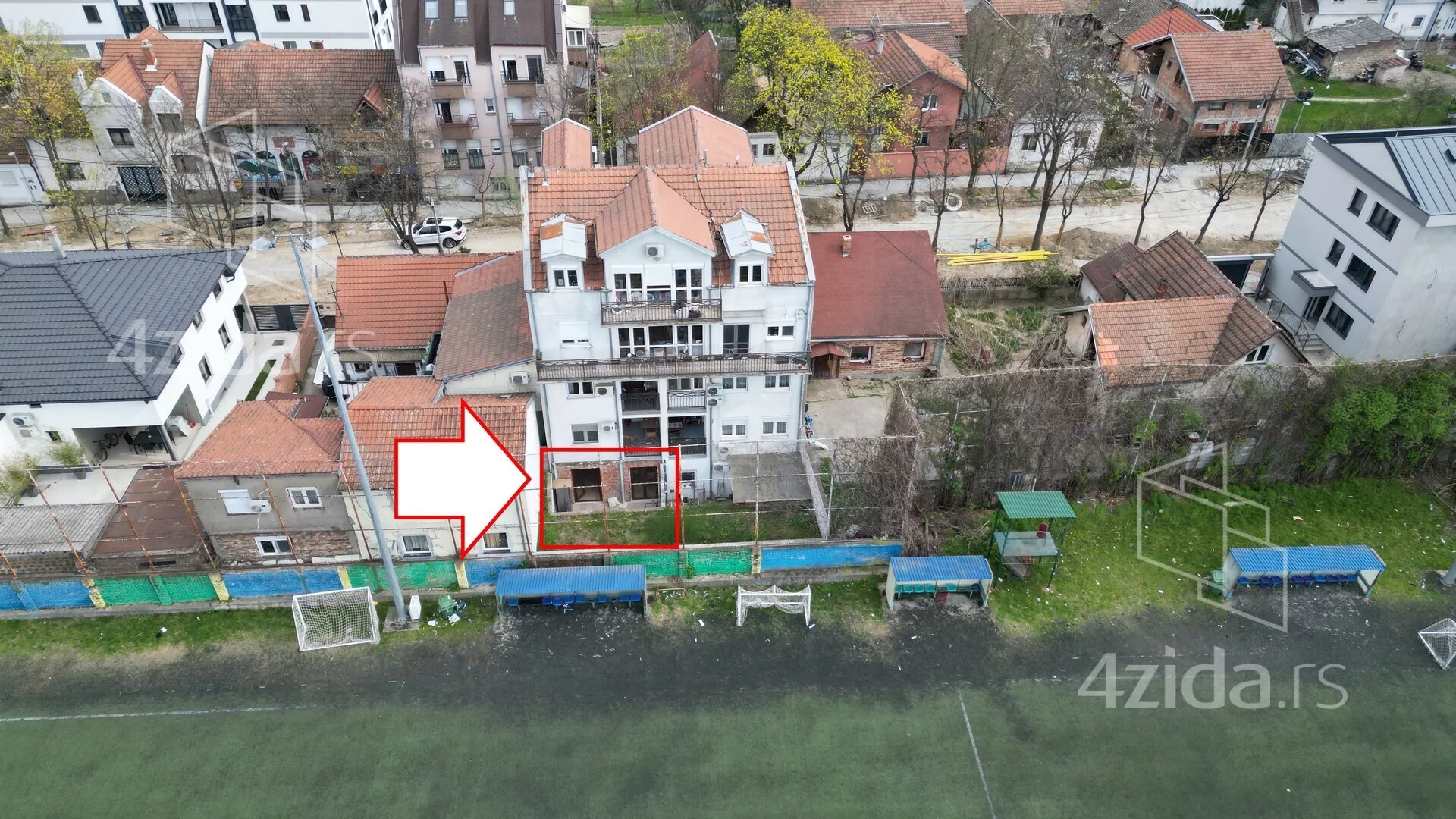 Jednoiposoban stan | 4zida