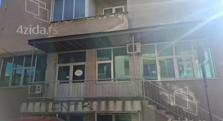 Poslovni prostor | 4zida