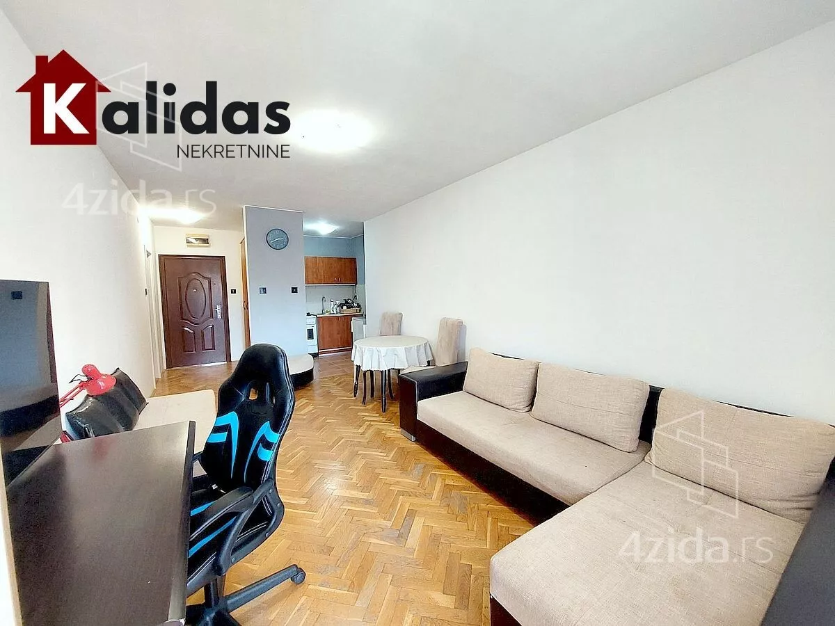 Garsonjera | 4zida