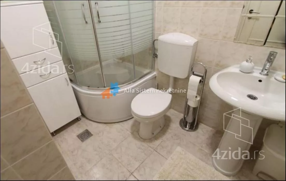 Petosoban stan | 4zida