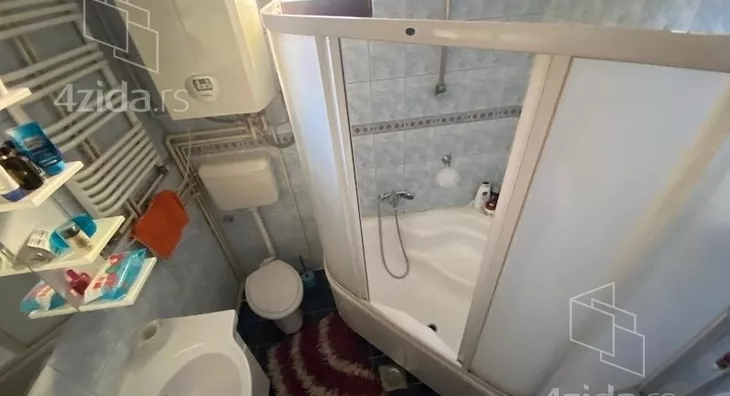 3-etažna kuća | 4zida