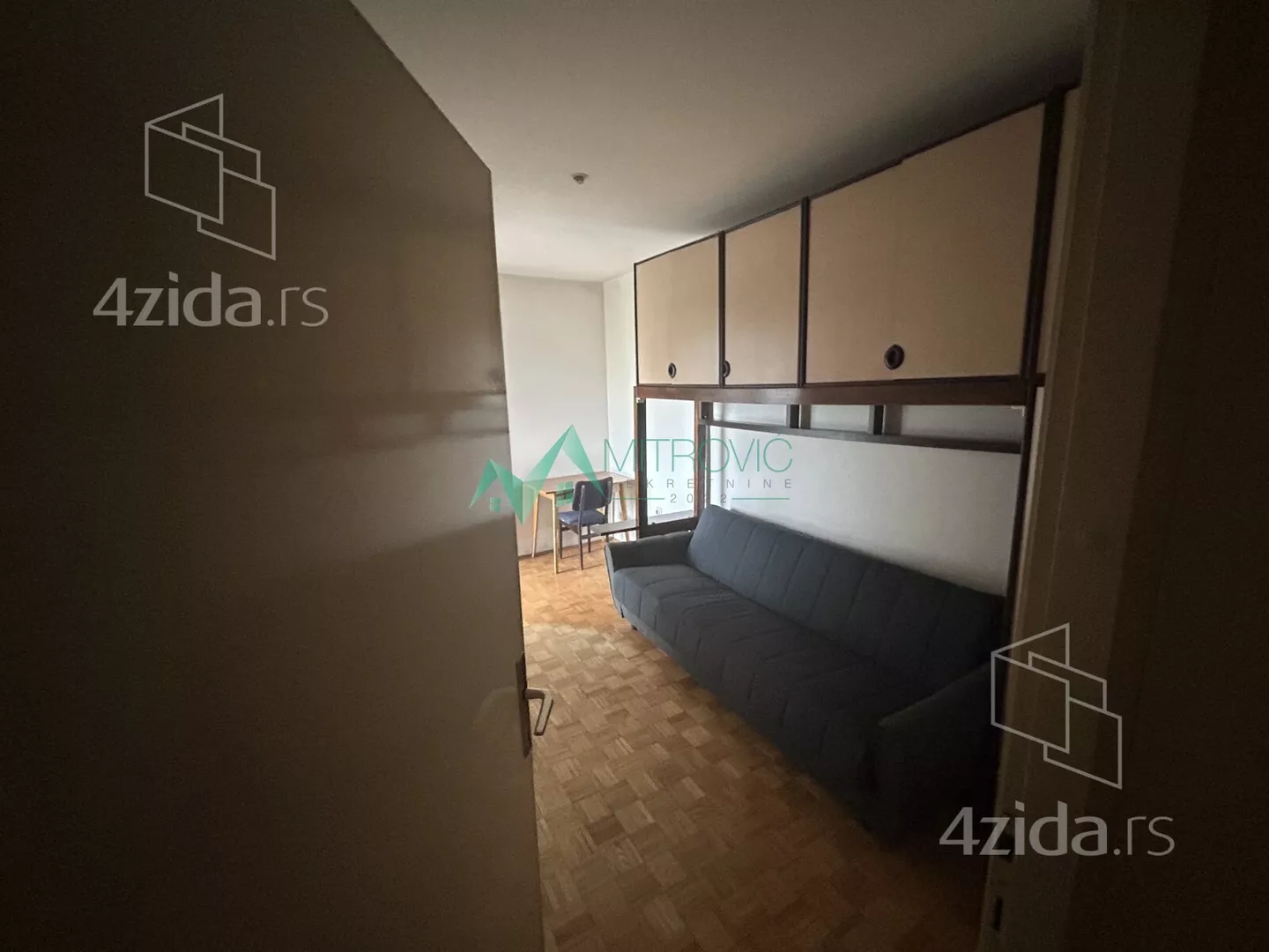 Četvoroiposoban stan | 4zida