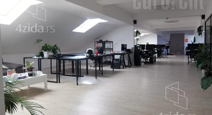 Poslovni prostor | 4zida