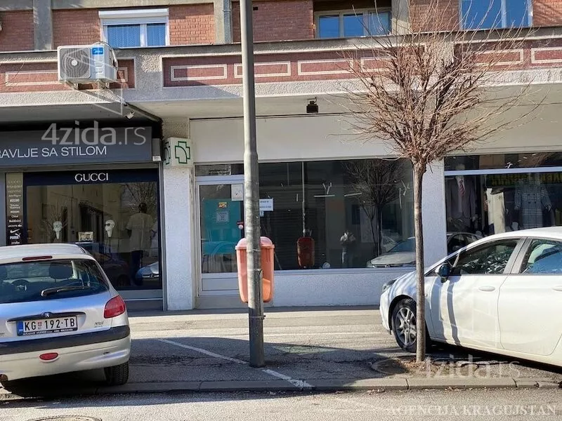 Poslovni prostor | 4zida