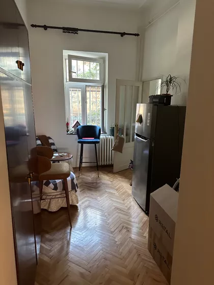 Pravni fakultet - Vračar | 4zida.rs