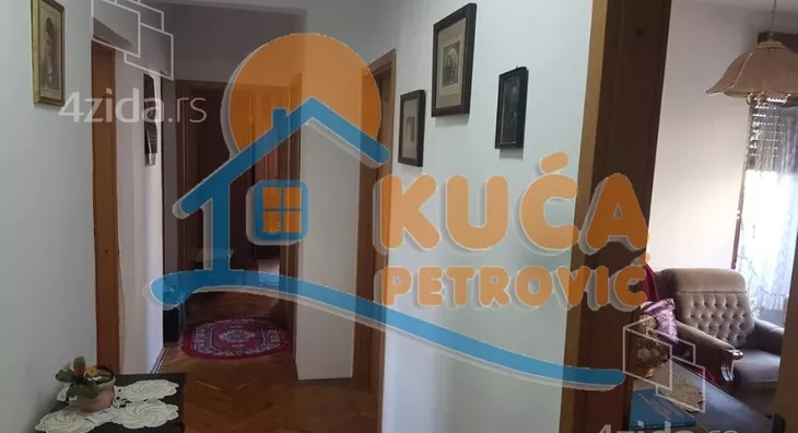 Troiposoban stan | 4zida