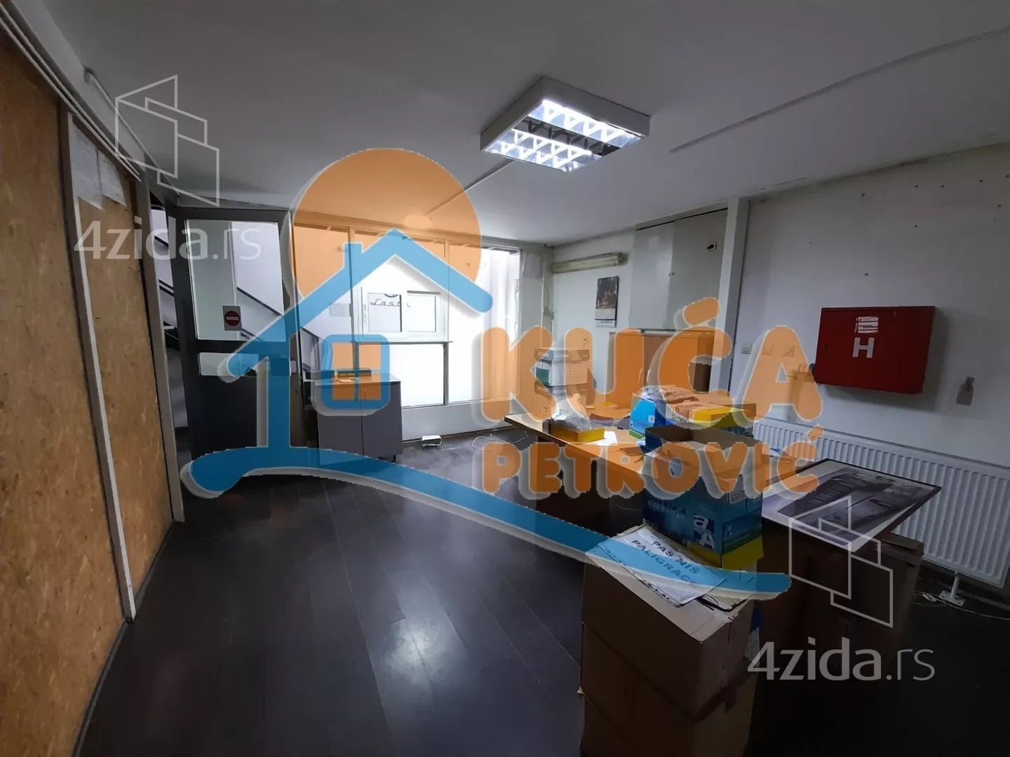 Lokal | 4zida