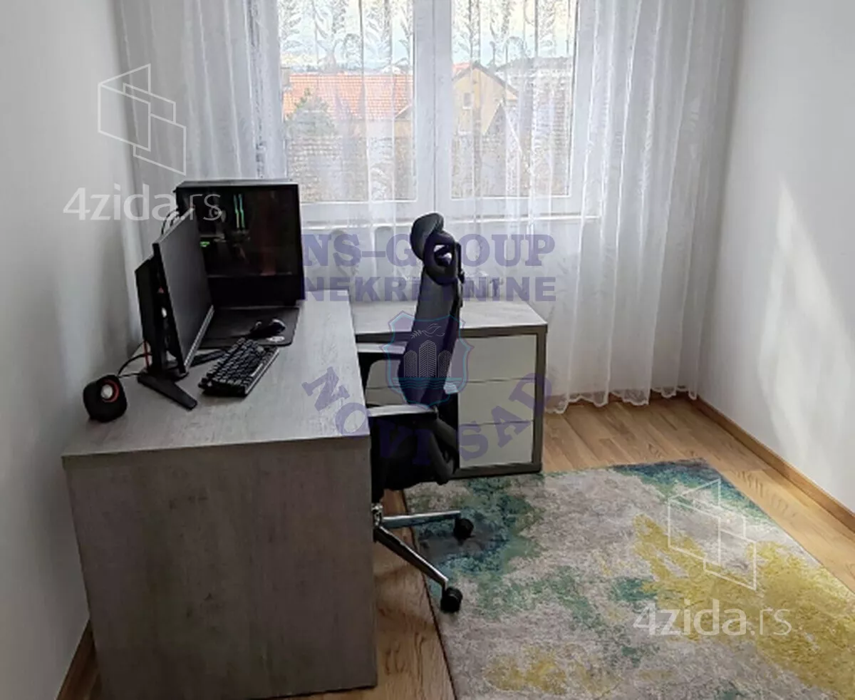 Petosoban stan | 4zida