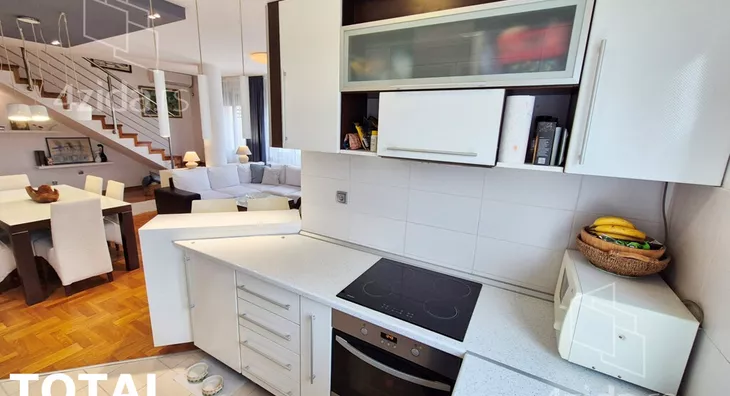 Šestosoban stan | 4zida