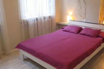 Makedonska | 4zida.rs