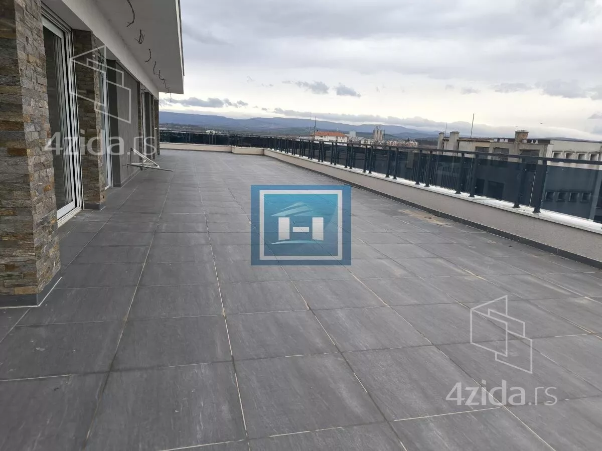 Petosoban stan | 4zida