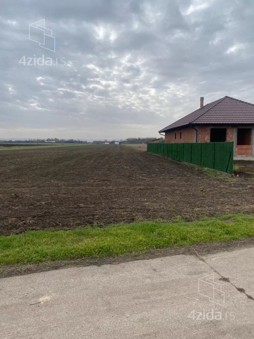 Građevinsko zemljište | 4zida