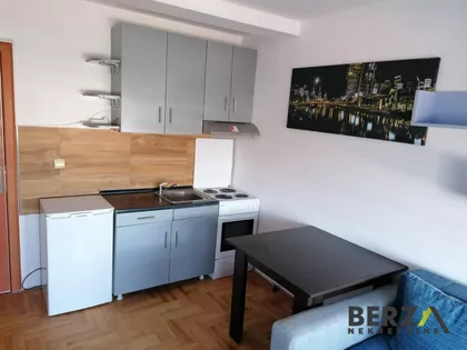 Bulevar Patrijarha Pavla (Somborski Bulevar) | 4zida.rs