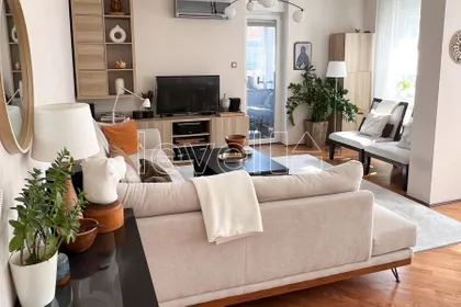 Cara Dušana | 4zida.rs