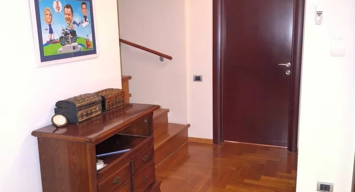 4-etažna kuća | 4zida