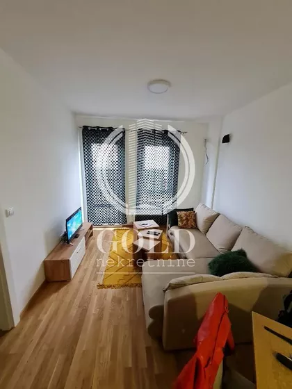 Aranj Janoša | 4zida.rs