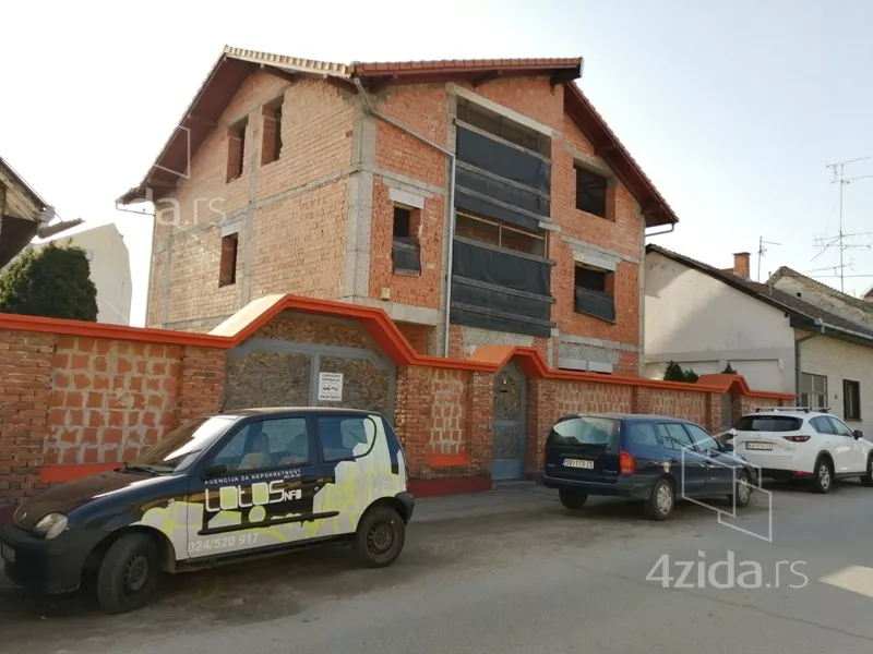 Kuća | 4zida