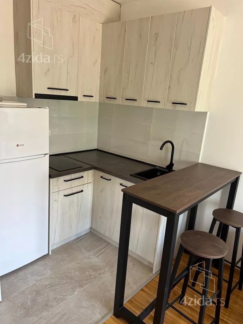 Garsonjera | 4zida