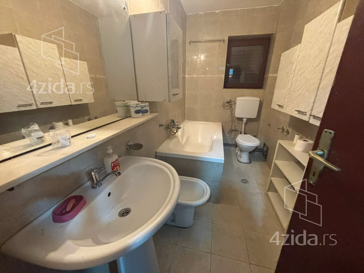 3-etažna kuća | 4zida