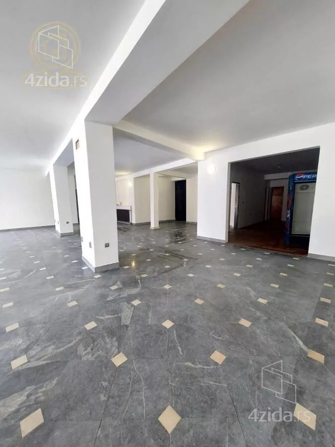 Poslovni prostor | 4zida