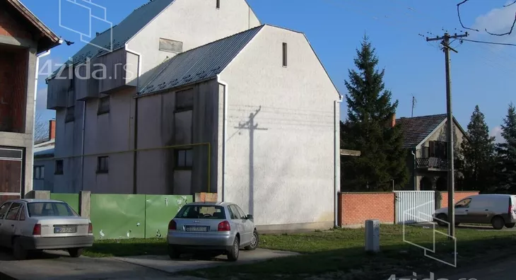 Poslovna zgrada | 4zida