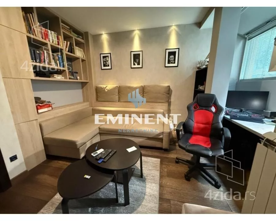 Petosoban stan | 4zida