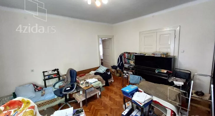 Četvoroiposoban stan | 4zida