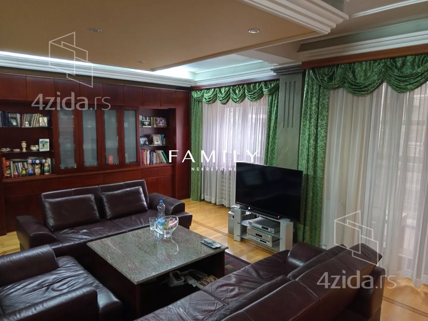 Petosoban stan | 4zida