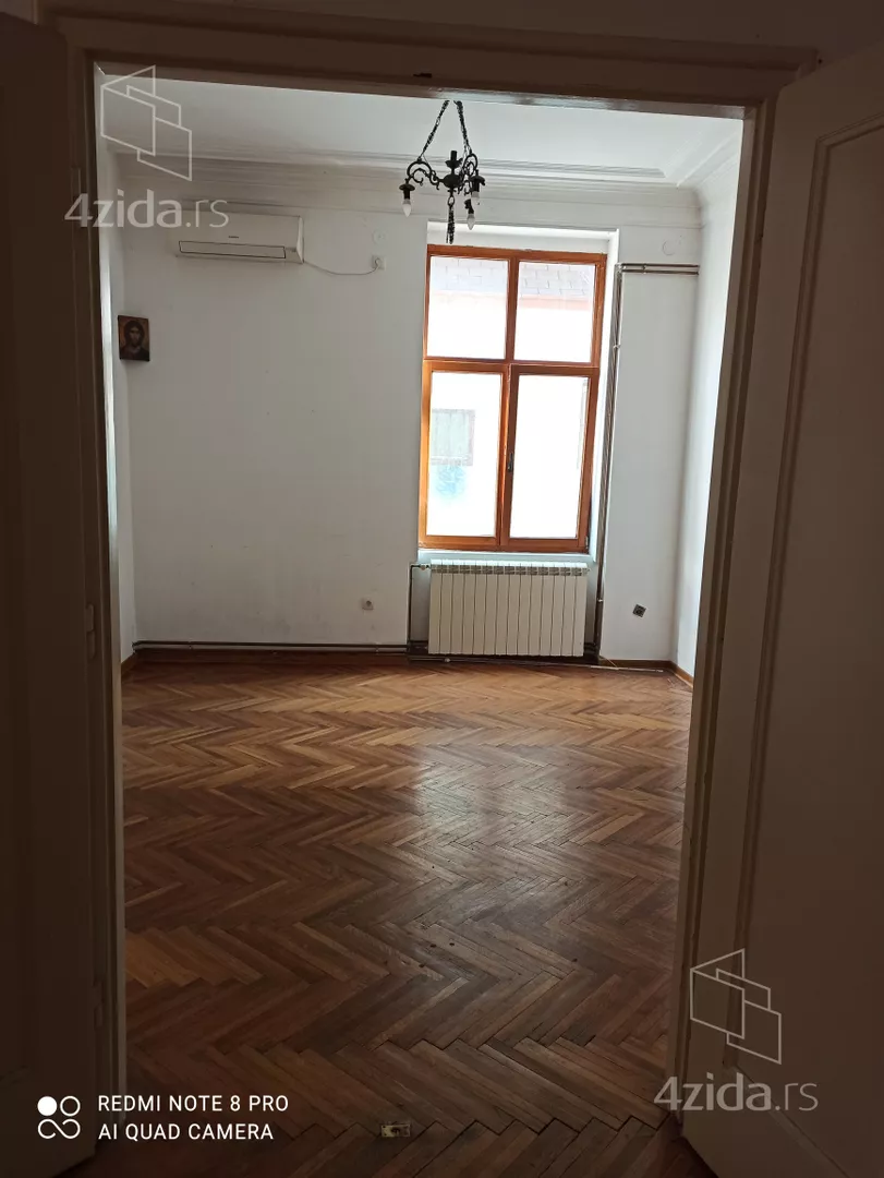 Četvoroiposoban stan | 4zida
