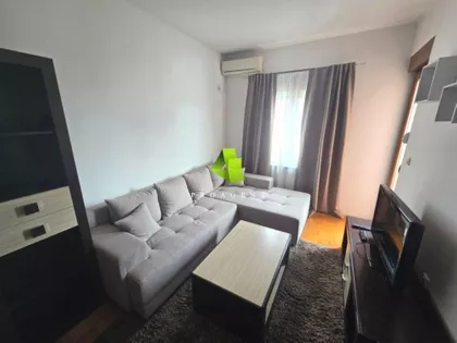 Dom Zdravlja | 4zida.rs