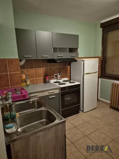 Železnička stanica | 4zida.rs