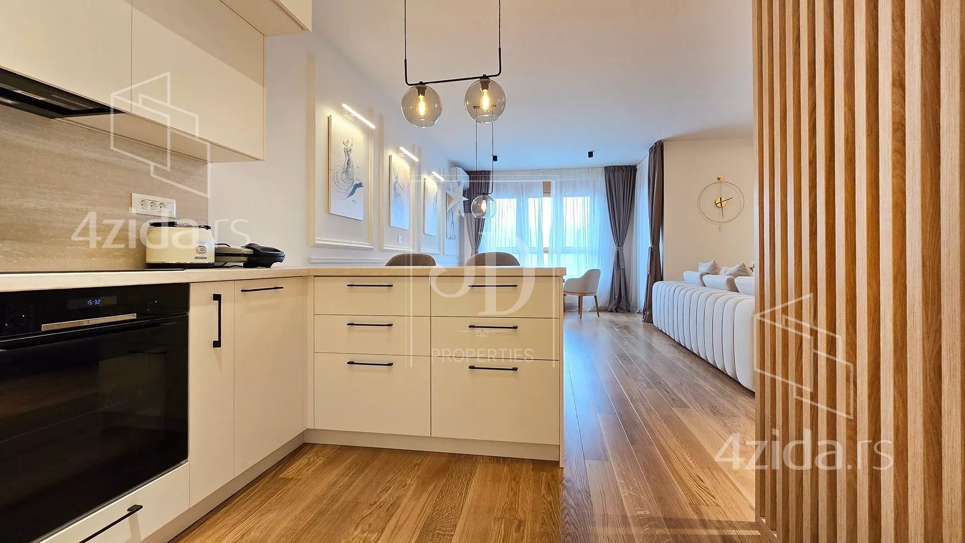 Trosoban stan | 4zida