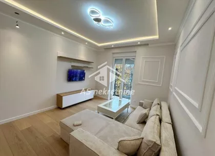 Vukov Spomenik | 4zida.rs