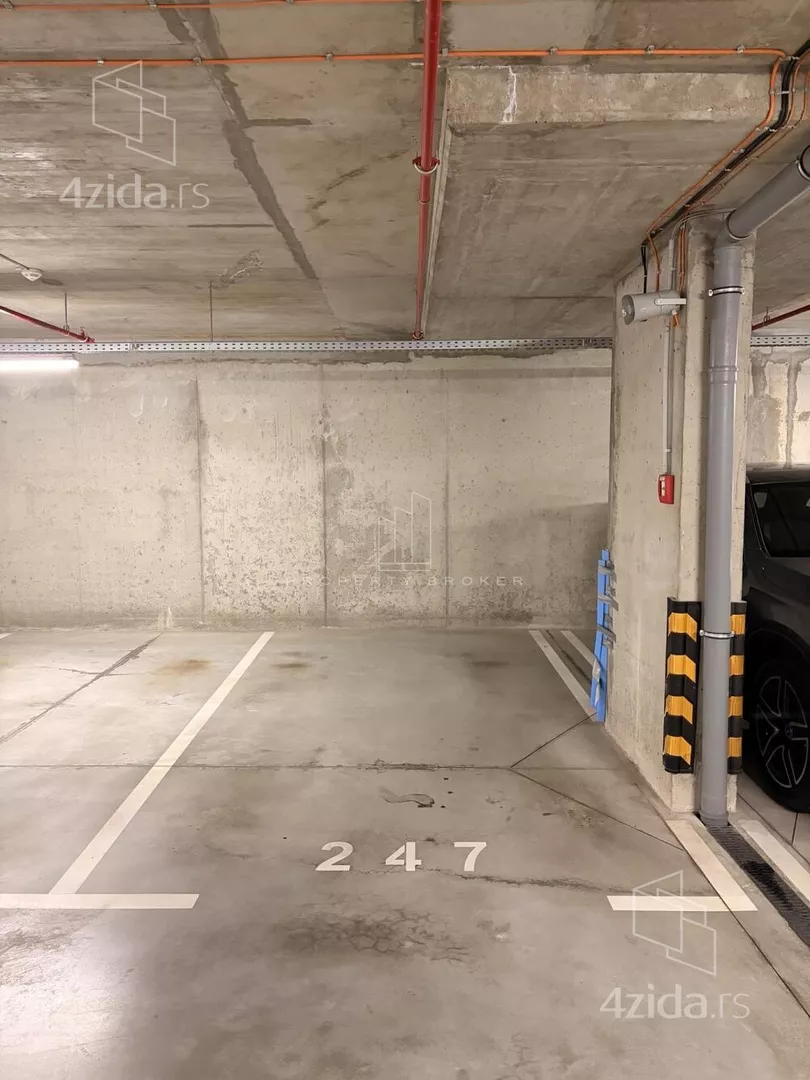 Garaža | 4zida