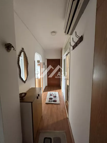 Bulevar Cara Lazara | 4zida.rs