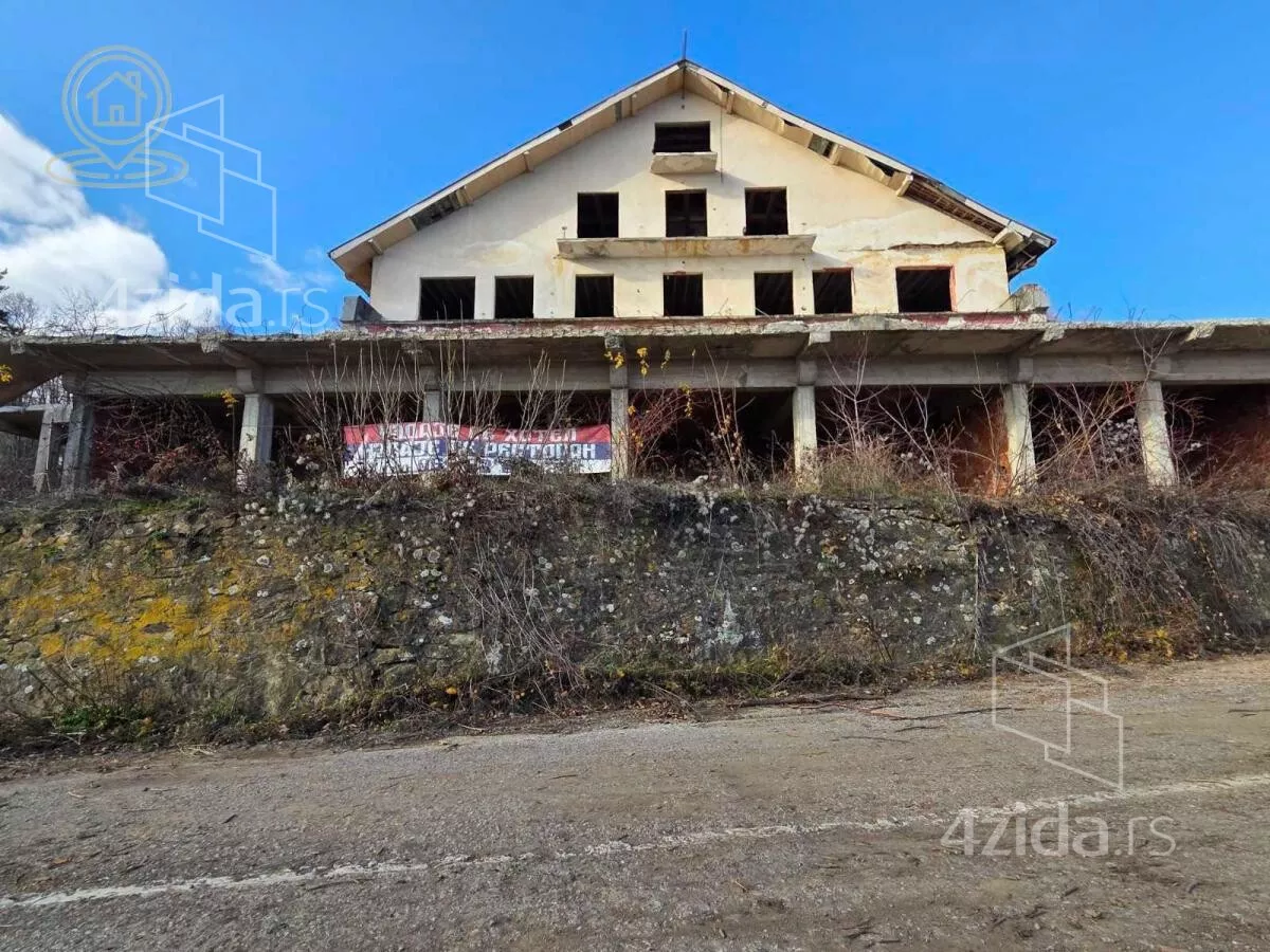 Poslovni prostor | 4zida