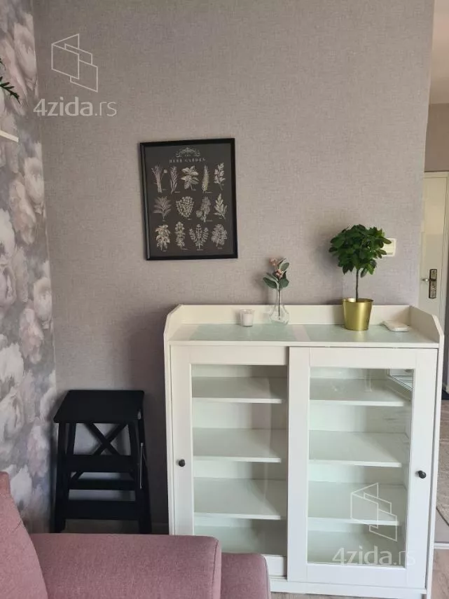 Garsonjera | 4zida