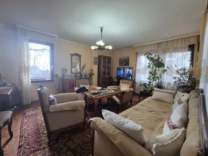 Kestenova bb | 4zida.rs