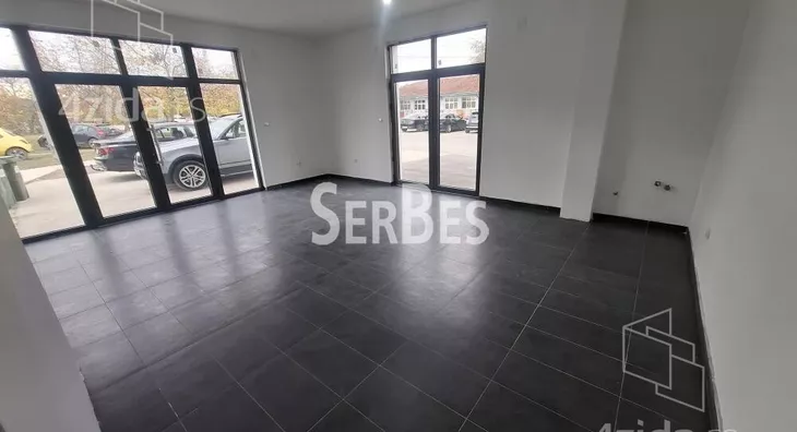 Poslovna zgrada | 4zida