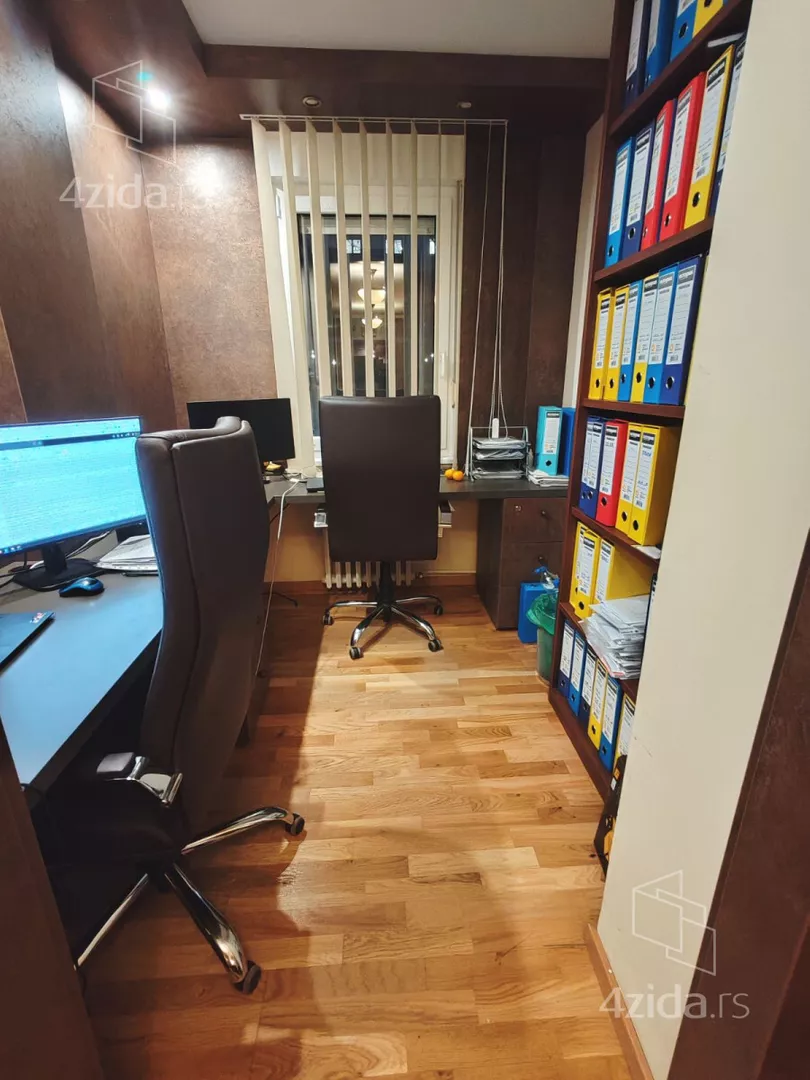 Troiposoban stan | 4zida