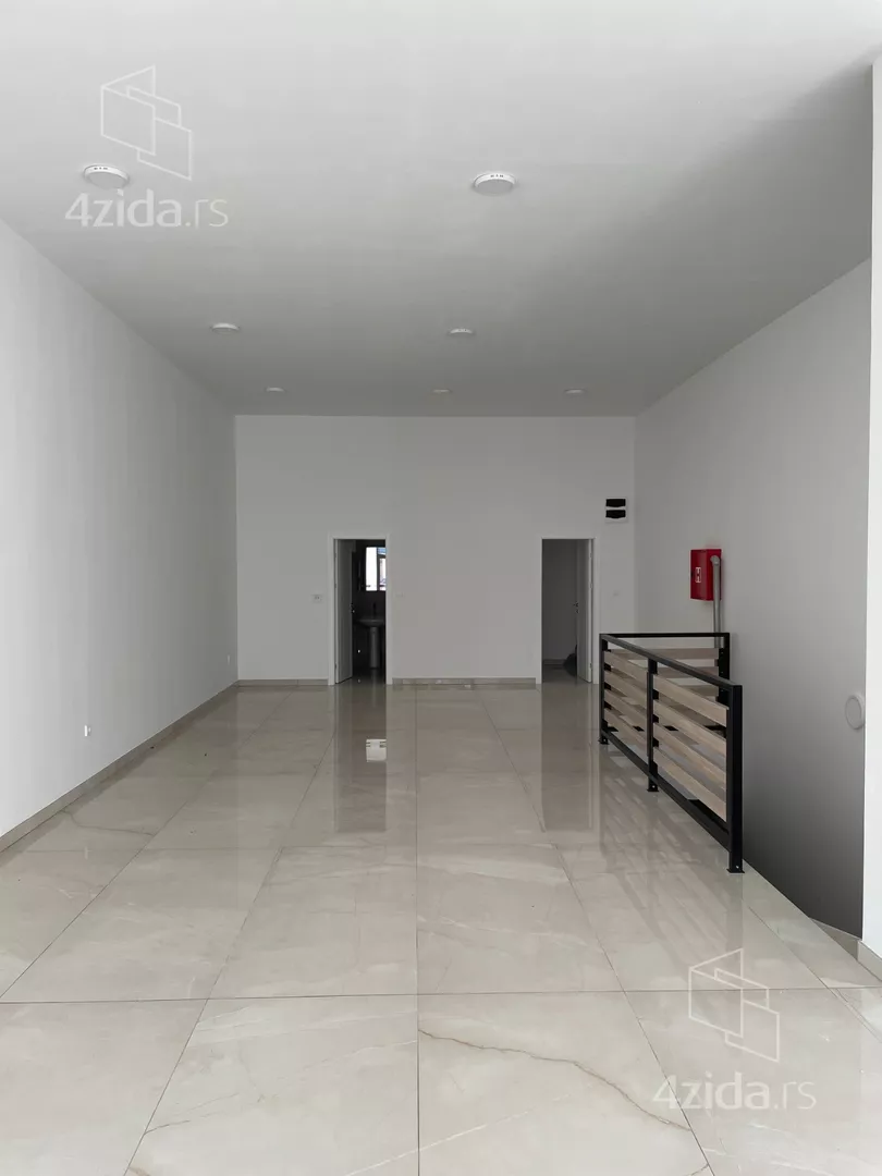 Lokal | 4zida